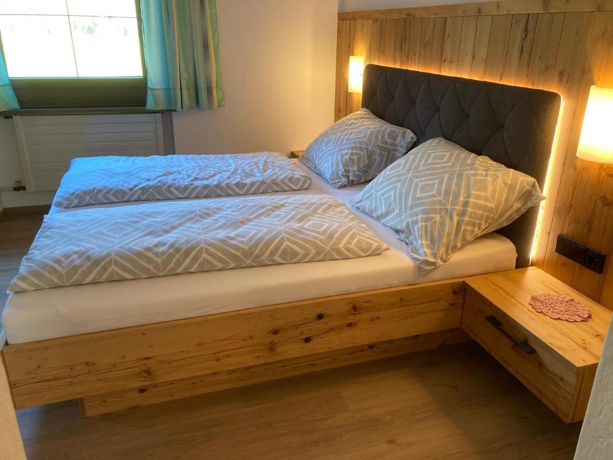 Ferienwohnung Kroell Zell am Ziller Bagian luar foto