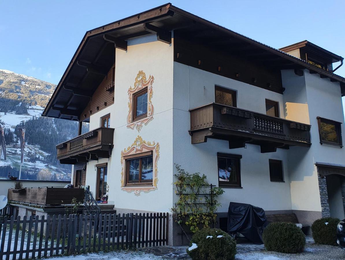 Ferienwohnung Kroell Zell am Ziller Bagian luar foto