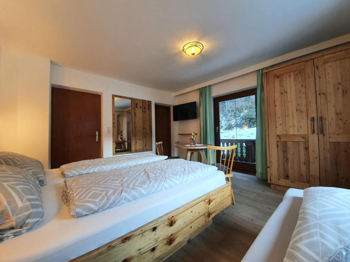 Ferienwohnung Kroell Zell am Ziller Bagian luar foto