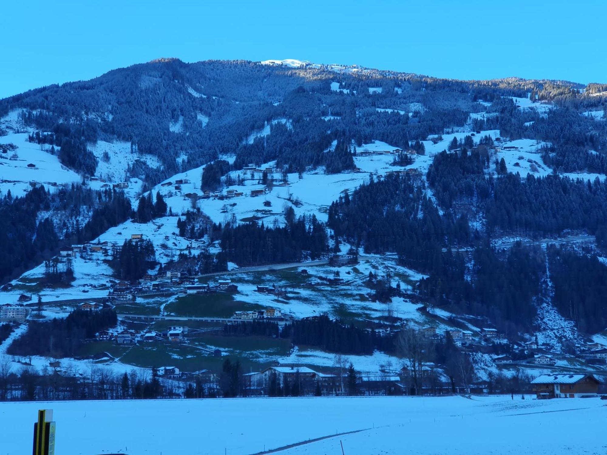 Ferienwohnung Kroell Zell am Ziller Ruang foto